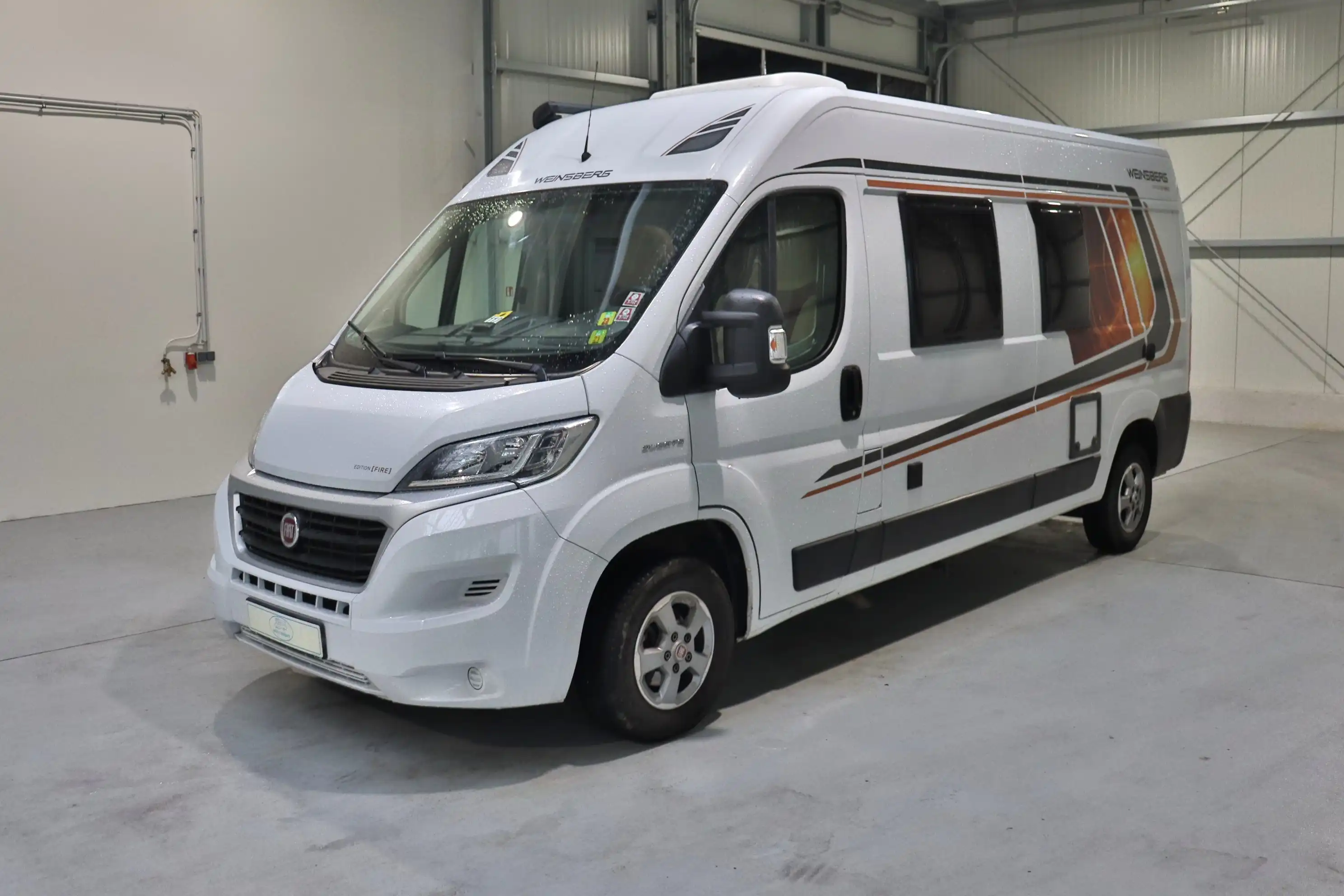 WEINSBERG Cara Bus 600 MQ Edition Fire